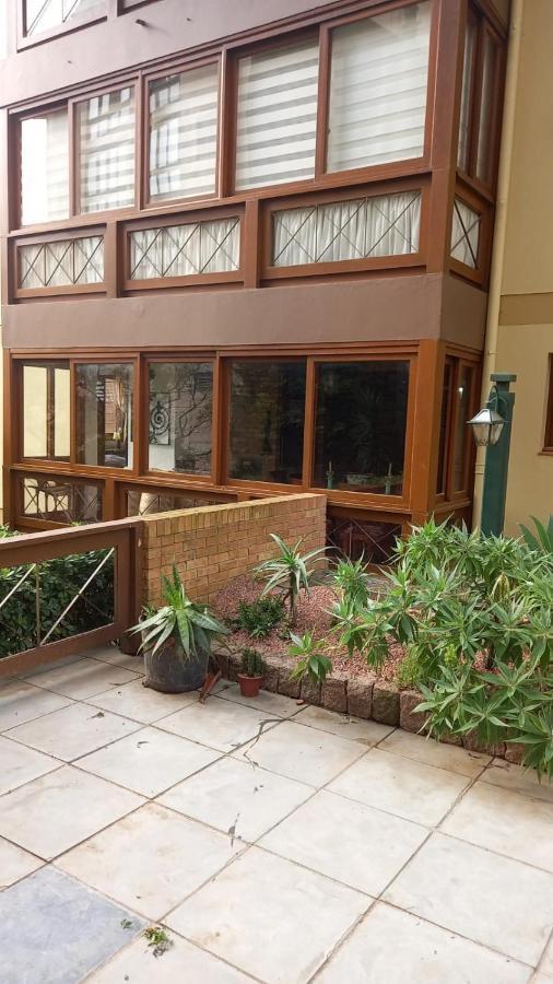 Hospede-Se No Coracao De Gramado Apartment Exterior foto